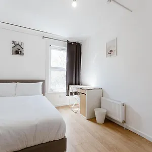 Gasthof Mile End Double 27