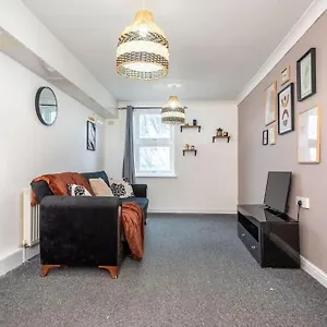 Apartment Spacious 1 Bed- Nunhead/peckham-sleeps 4, London